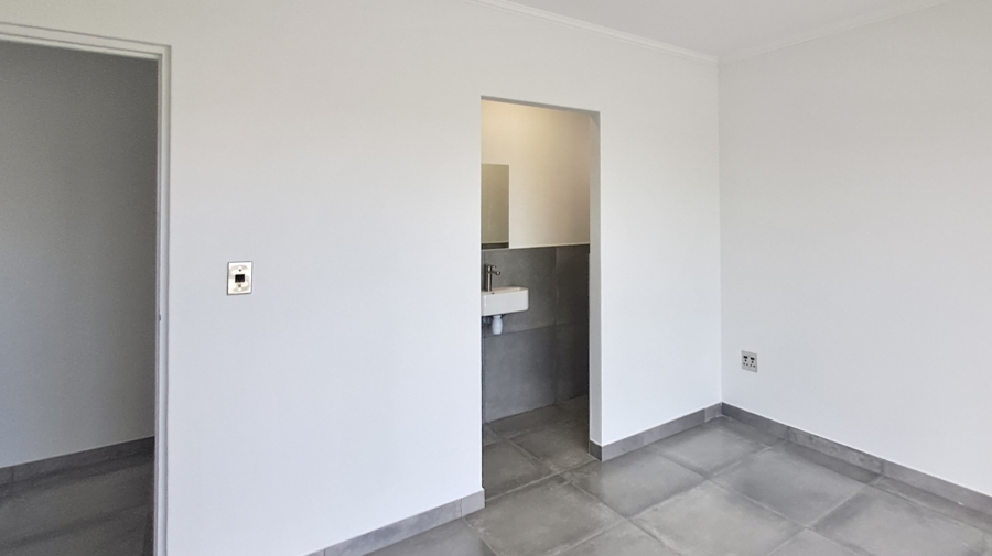 4 Bedroom Property for Sale in Shelley Point Western Cape